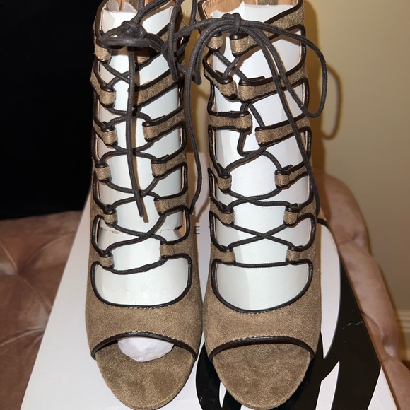 NINE WEST LACEY KHAKI LACEUP HEELED SANDALS - Picture 2 of 8